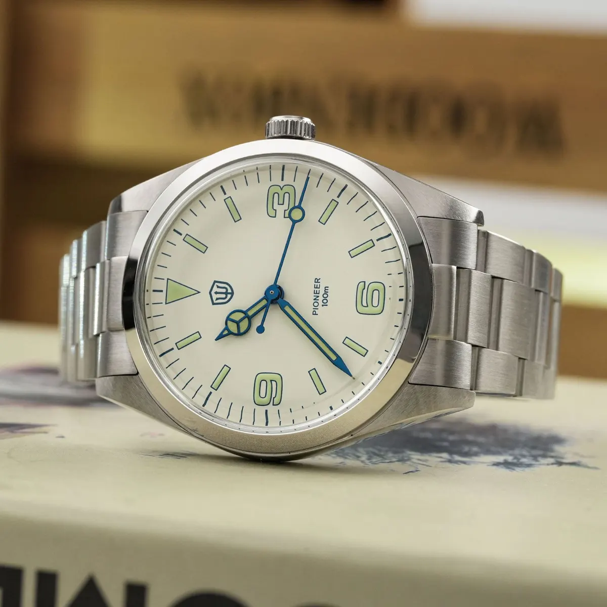 Montre Watchdives WD1016 Quartz 39 mm – Crème blanc / Verre saphir