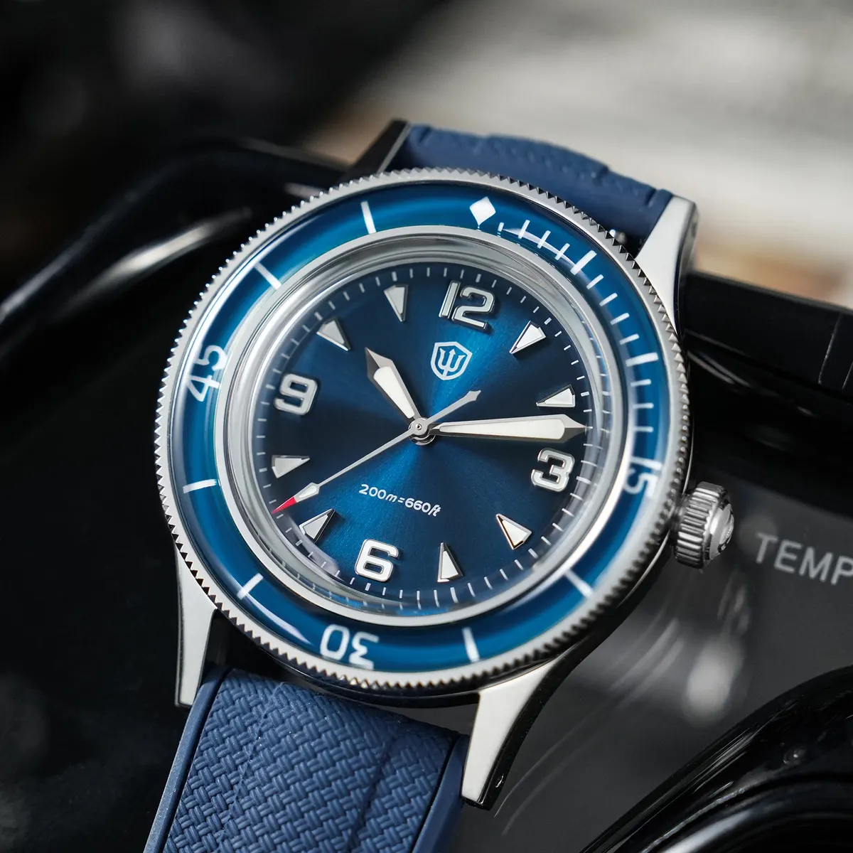 Montre Watchdives WD50Q Quartz 38 mm – Verre saphir