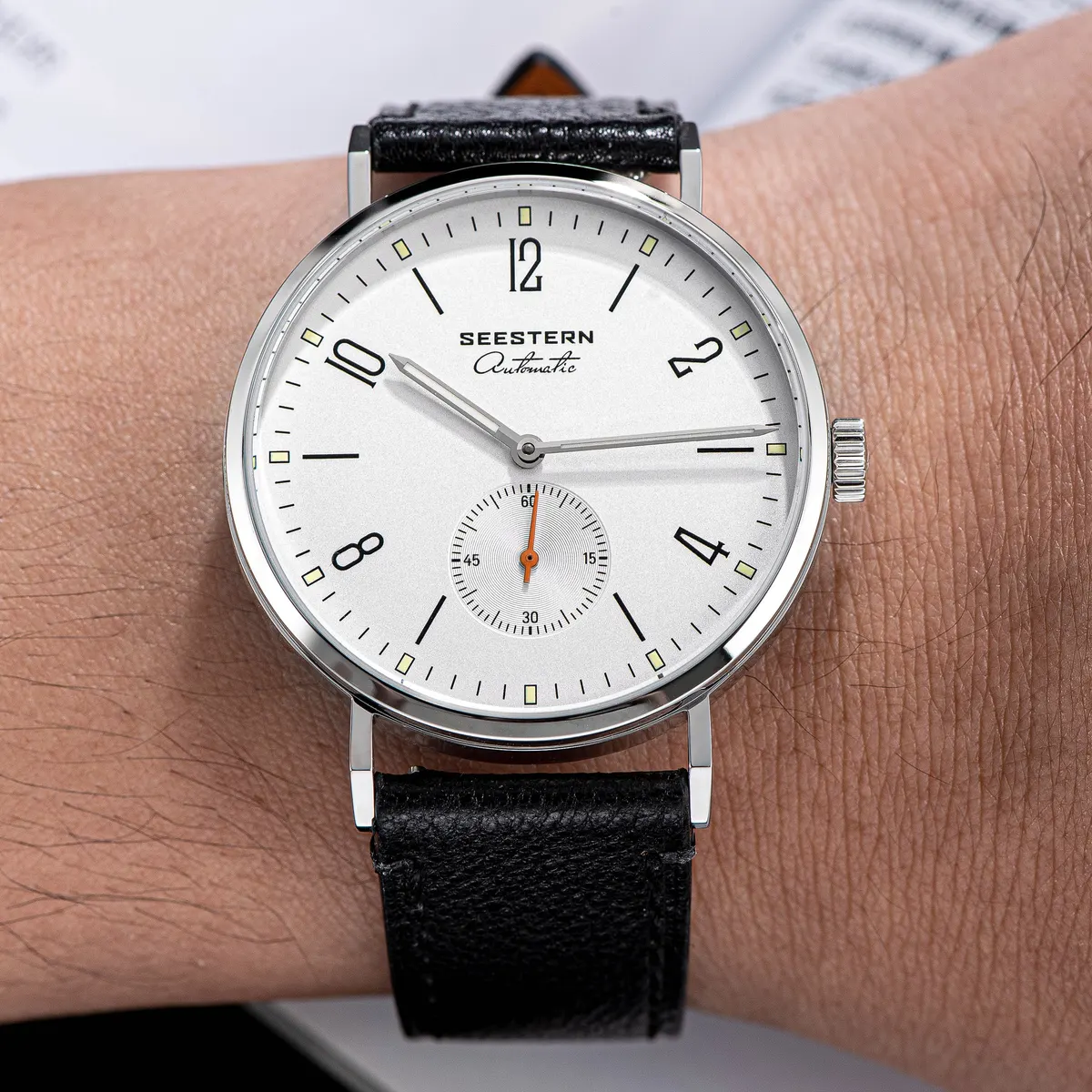 Montre Seestern S382 – Bracelet noir