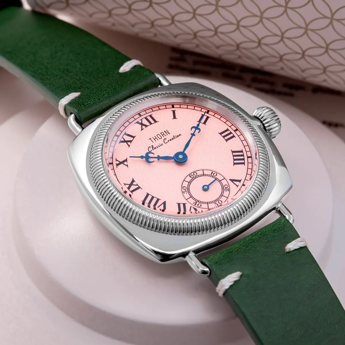 Montre Thorn VD78 Automatique 36 mm – Rose · Bracelet blanc