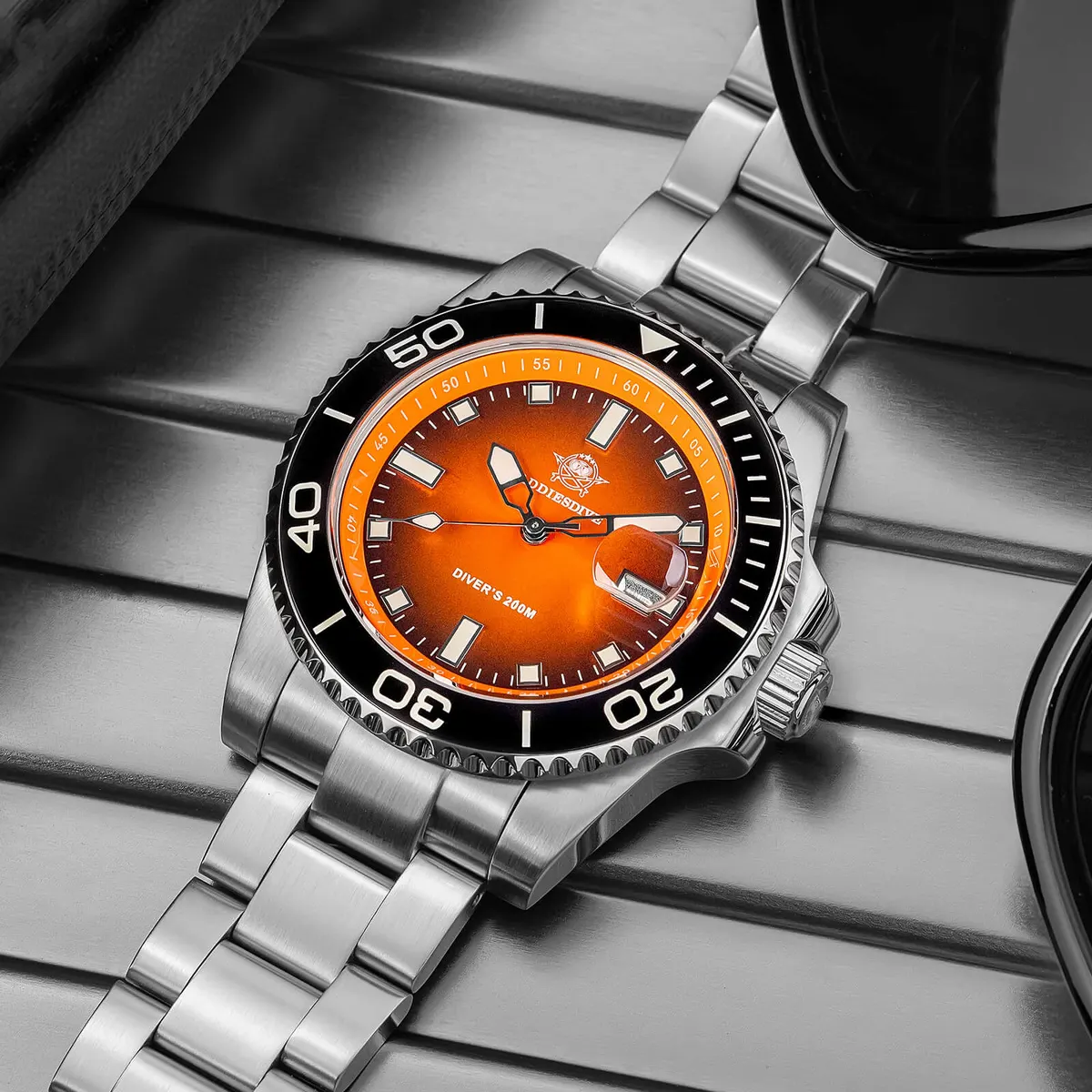 Montre Addiesdive AD2089 – Orange / Bracelet acier