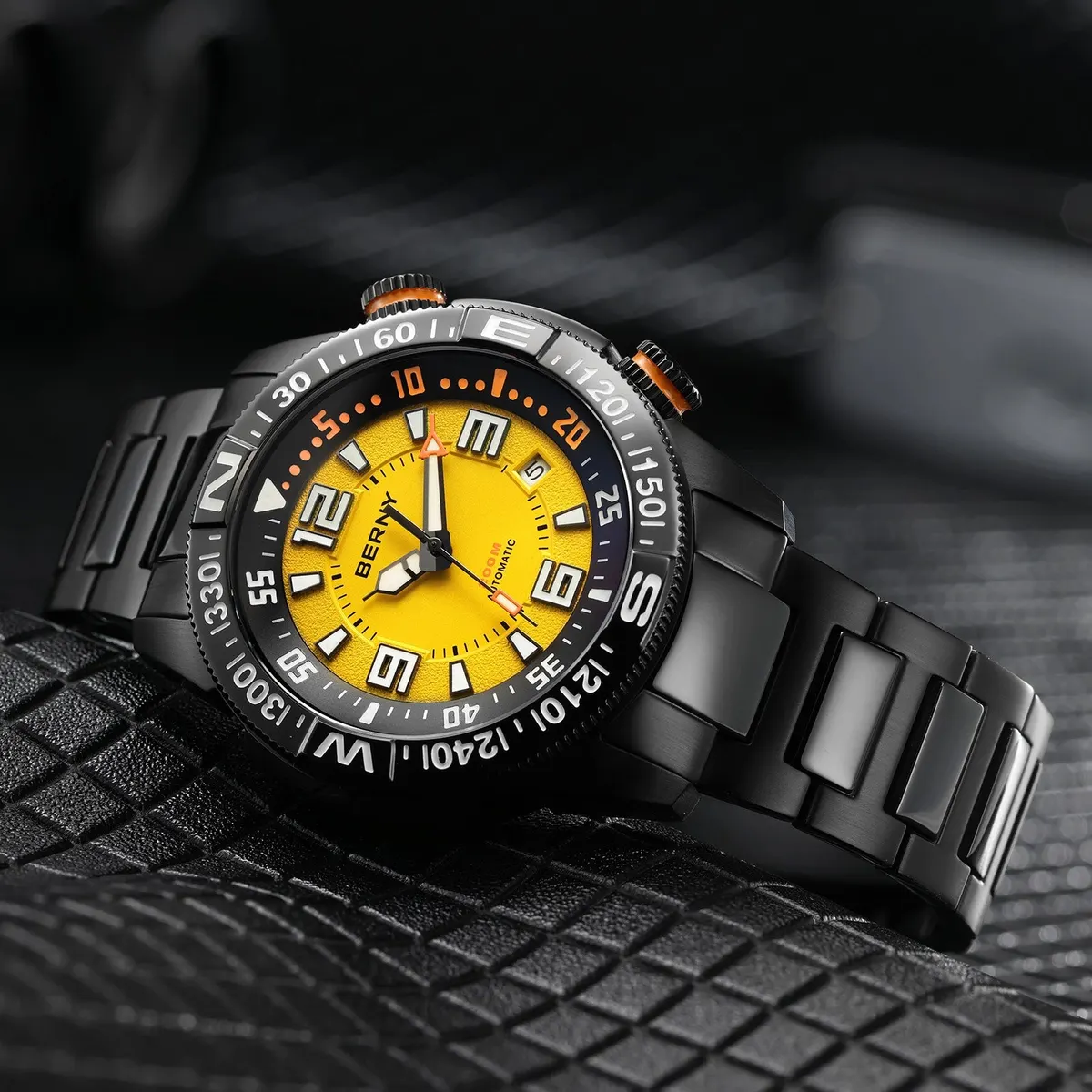 Montre Berny AM164MS-BLK – Jaune / Acier inoxydable