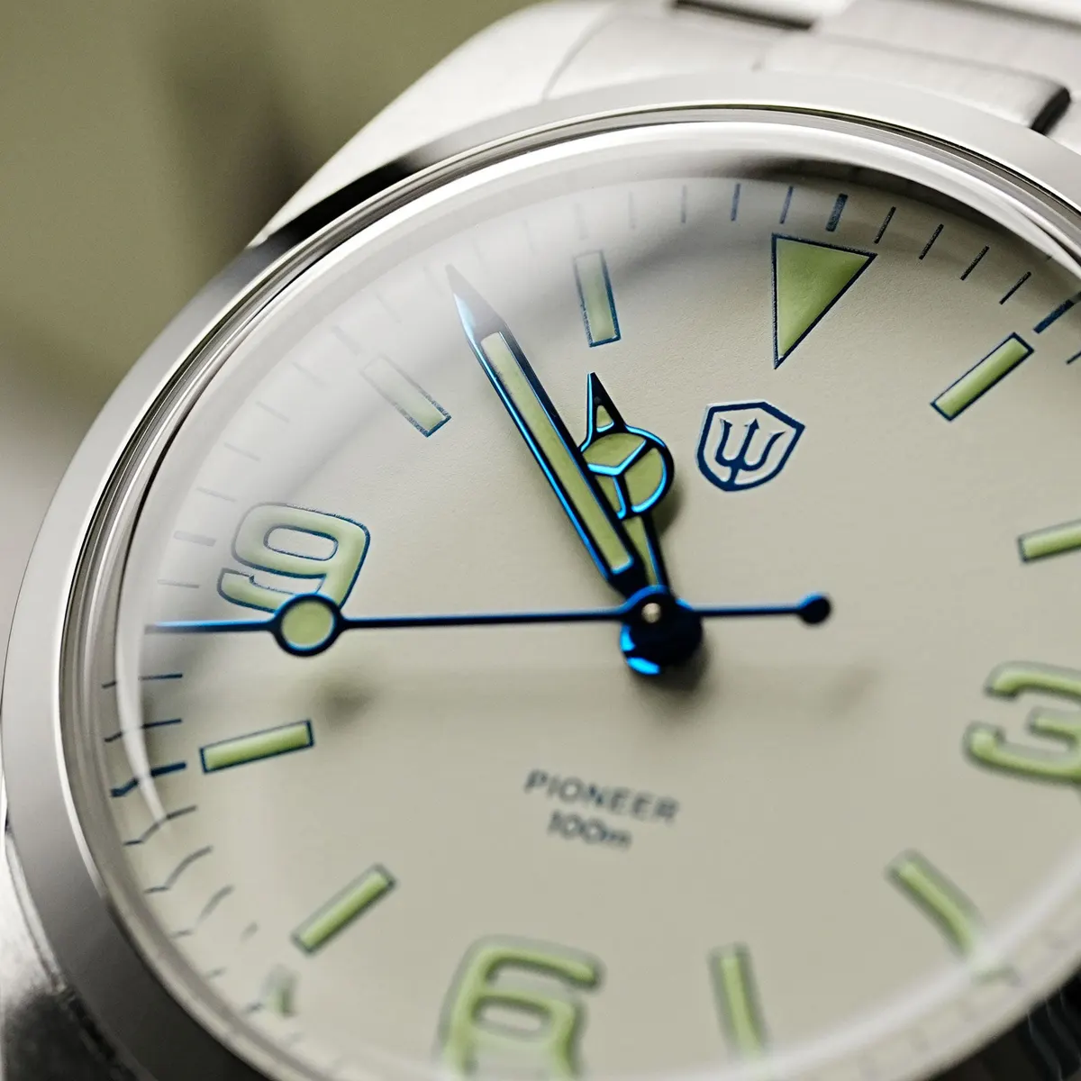 Montre Watchdives WD1016 Quartz 39 mm – Crème blanc / Verre saphir