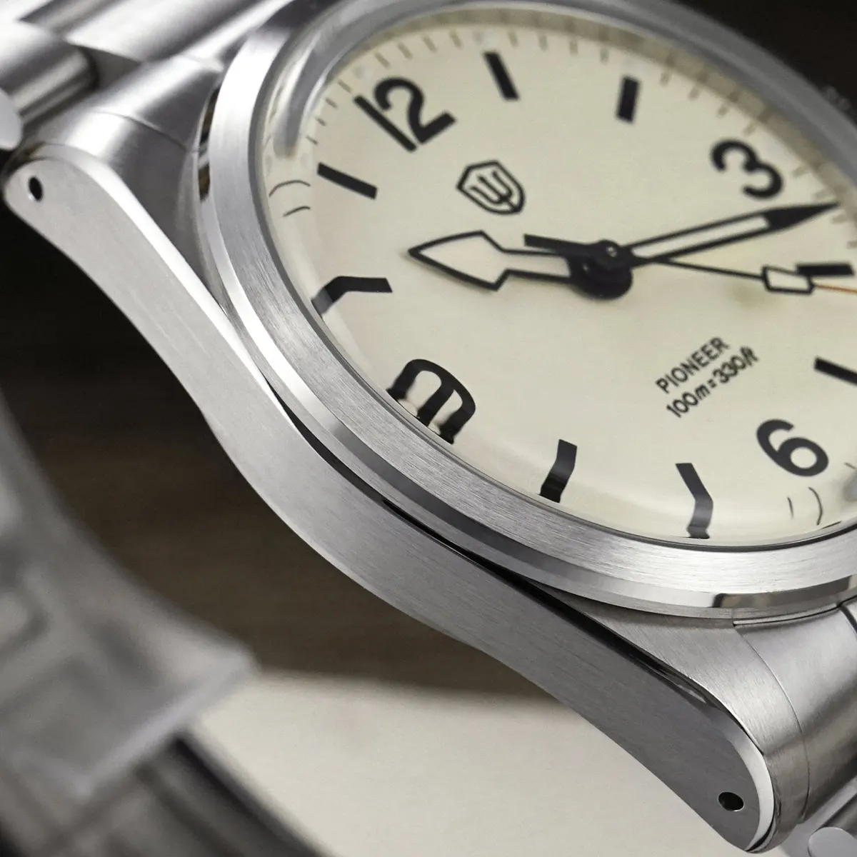 Montre Watchdives WD1960S Quartz 36,5 mm – Vintage crème