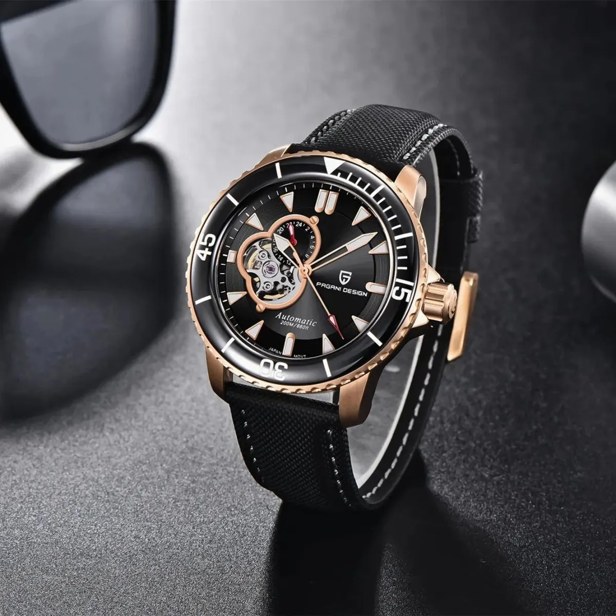 Montre Pagani Design Automatique 44 mm – Or bleu